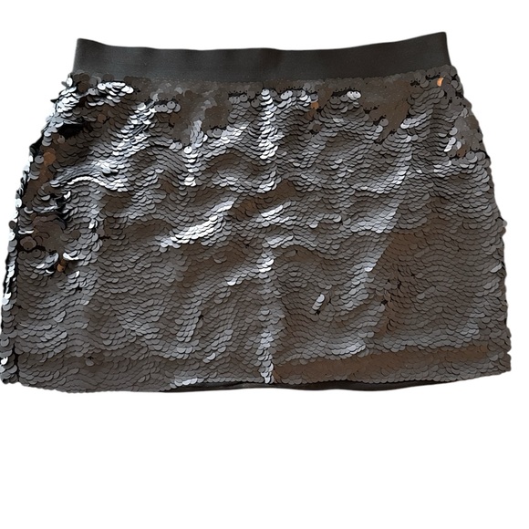 BCBGMAXAZRIA SEQUINS MINI SKIRT IN BLACK - Picture 2 of 9